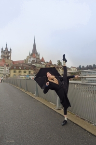 Na co komu fantazje o lataniu, skoro można tańczyć z parasolką jak Mary Poppins! 