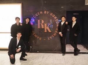 Time to take a break from the dance studio. These dancers go explore the culinary offerings at a restaurant owned by celebrity chef Gordon Ramsay.
