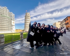 Our musicians know the importance of teamwork—whether playing in the orchestra or holding up the Leaning Tower of Pisa.